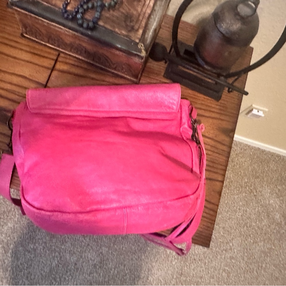 Balenciaga Hot Pink Leather Crossbody Bag - Picture 6 of 7